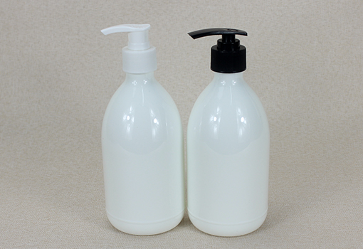Hand Washing Plastic Cosmetic Bottles , 500ml Plastic Shampoo Bottles With Pump